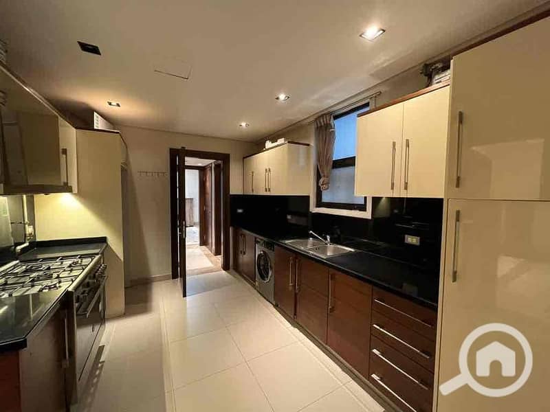 7 eb860f17-0ce6-4add-b3c4-03fd6388f458. jpg