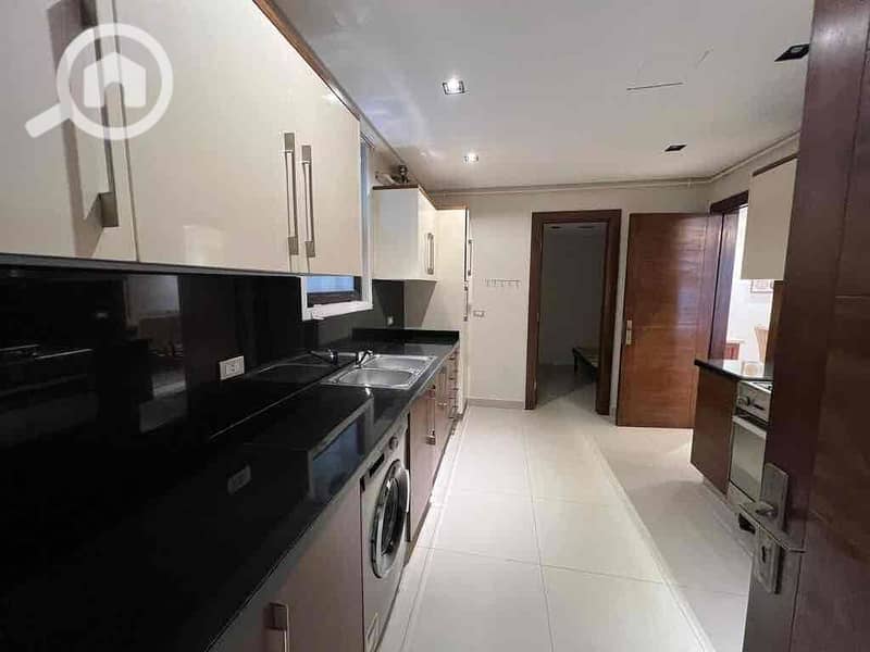 15 136c9b9e-64fb-4a52-afd8-37910055e138. jpg