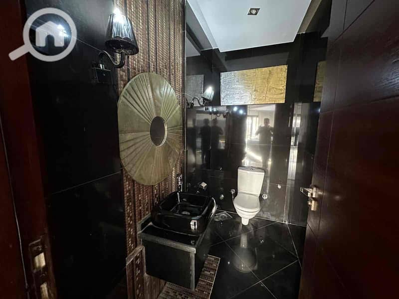 7 d03e00fb-08e5-4934-ba1a-8fcbff319525. jpg