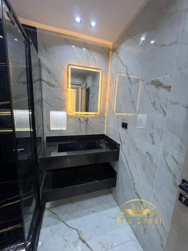 5 0f97228a-fc16-4e92-8f38-34b40d150a00. jpg