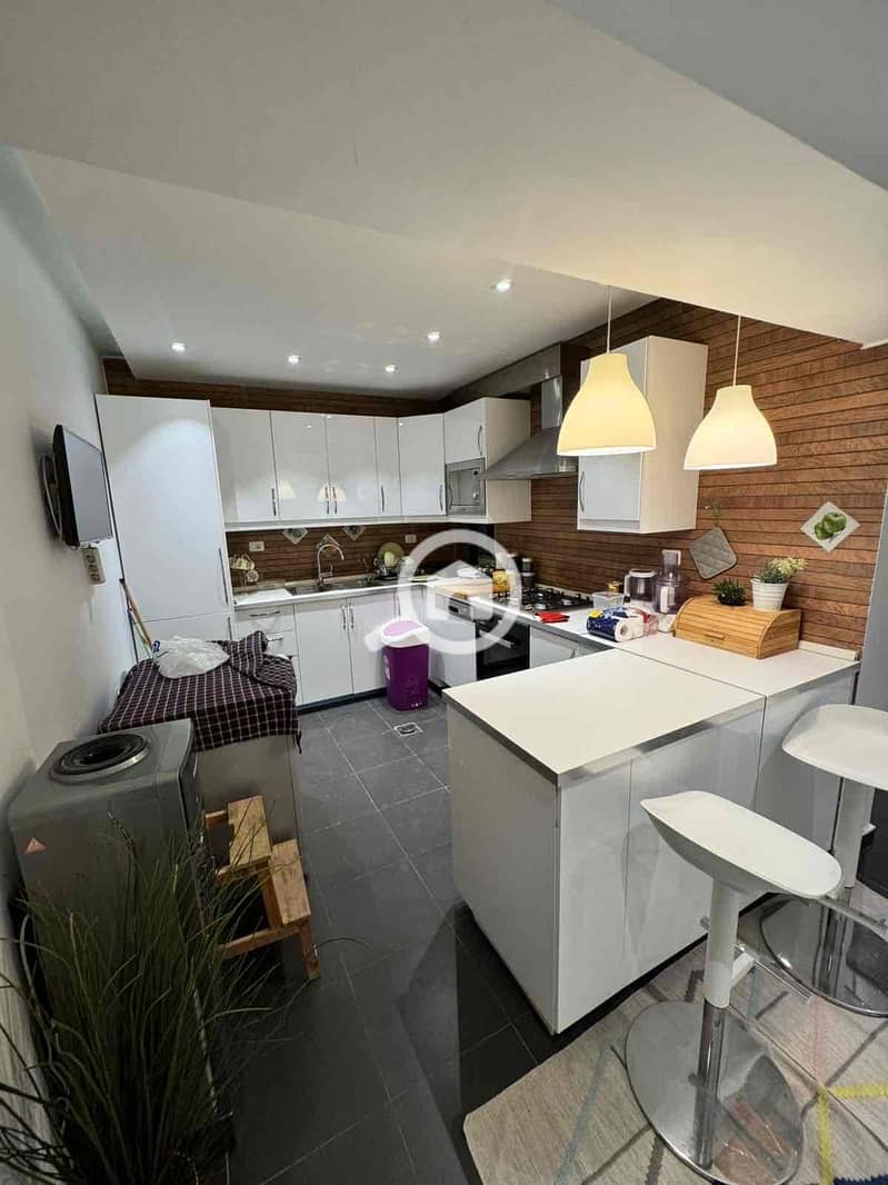 4 acaad5a6-d17d-480f-9e68-f21c778e4f60. jpg