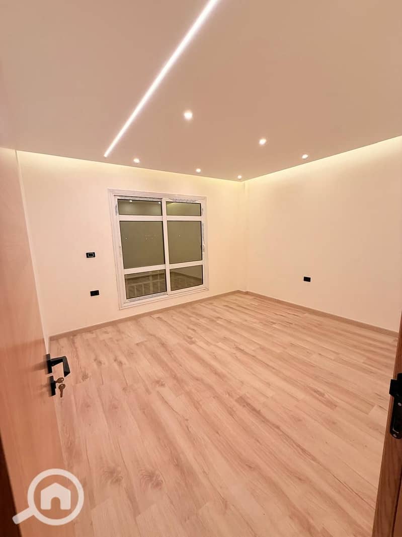 9 WhatsApp Image 2026-01-08 at 08.03. 11 (2). jpeg