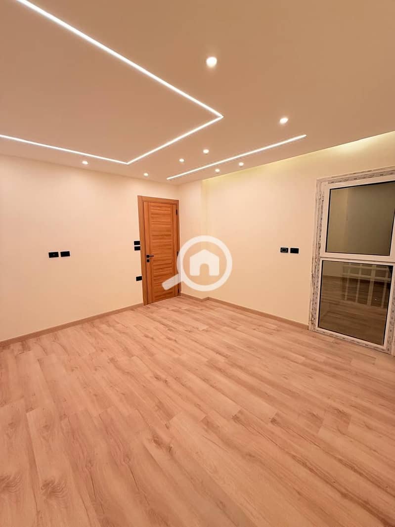 11 WhatsApp Image 2026-01-08 at 08.03. 12 (2). jpeg