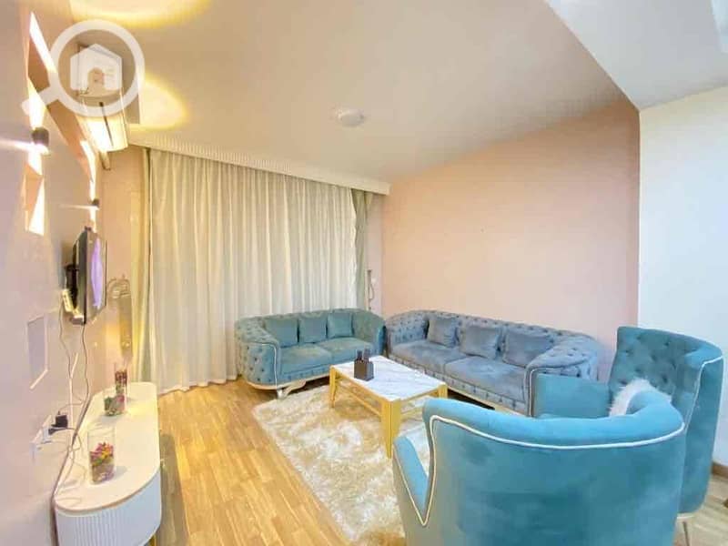 4 46e70417-cb9f-4060-b19f-3aa4cce98e5c. jpg