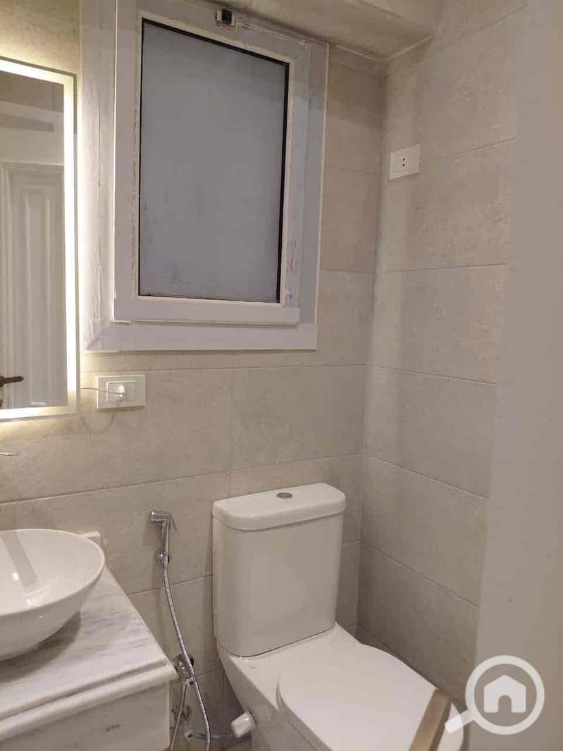 4 52675633-df59-455d-b24e-69f00bb8dc8b. jpg