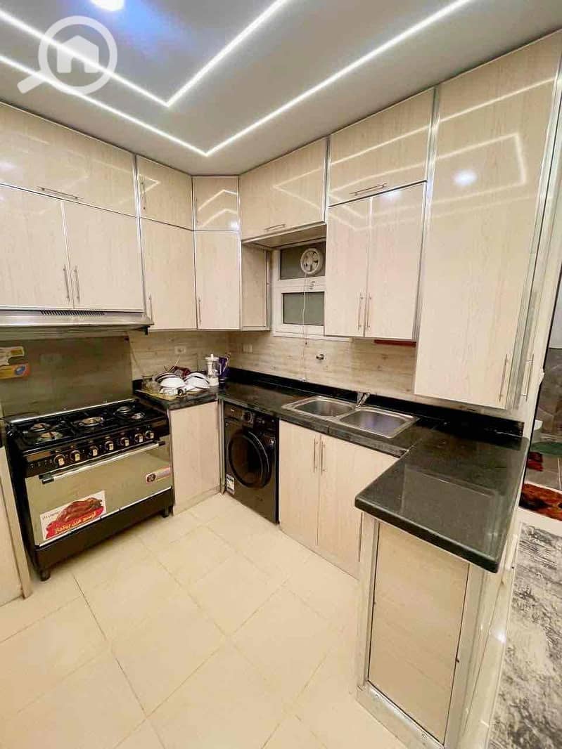 15 f41f9e03-8b7a-4dfc-b9a6-f5acd5f810b3. jpg