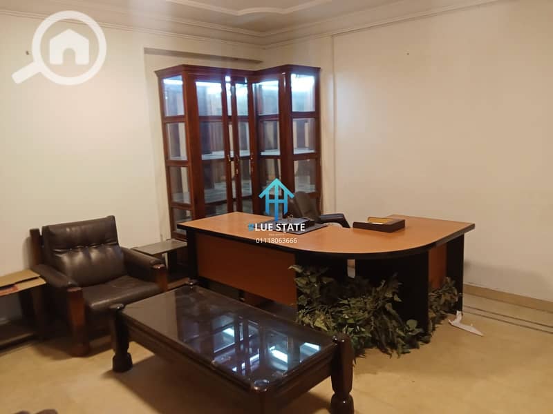 4 01118063666 (2). png