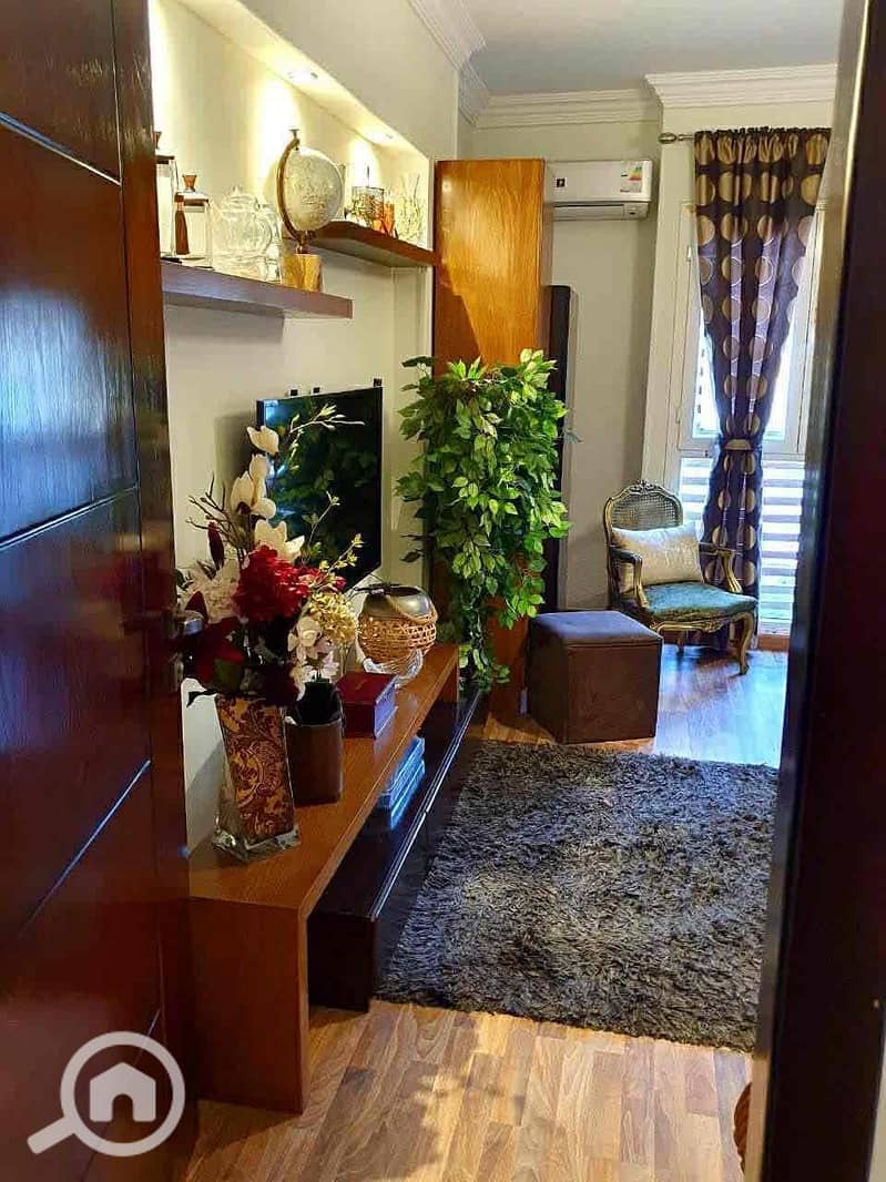 2 cfb74032-afb4-457a-b1b4-eff839b98d44. jpg