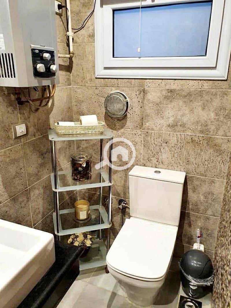 9 f50b2f40-0a4f-447f-b15b-d63a019e646c. jpg