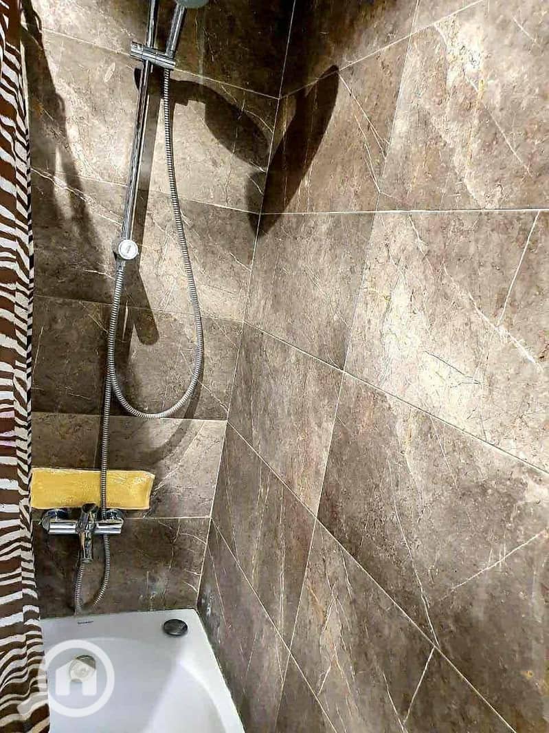 12 7e00a288-8cf5-4475-8418-078eec964b82. jpg