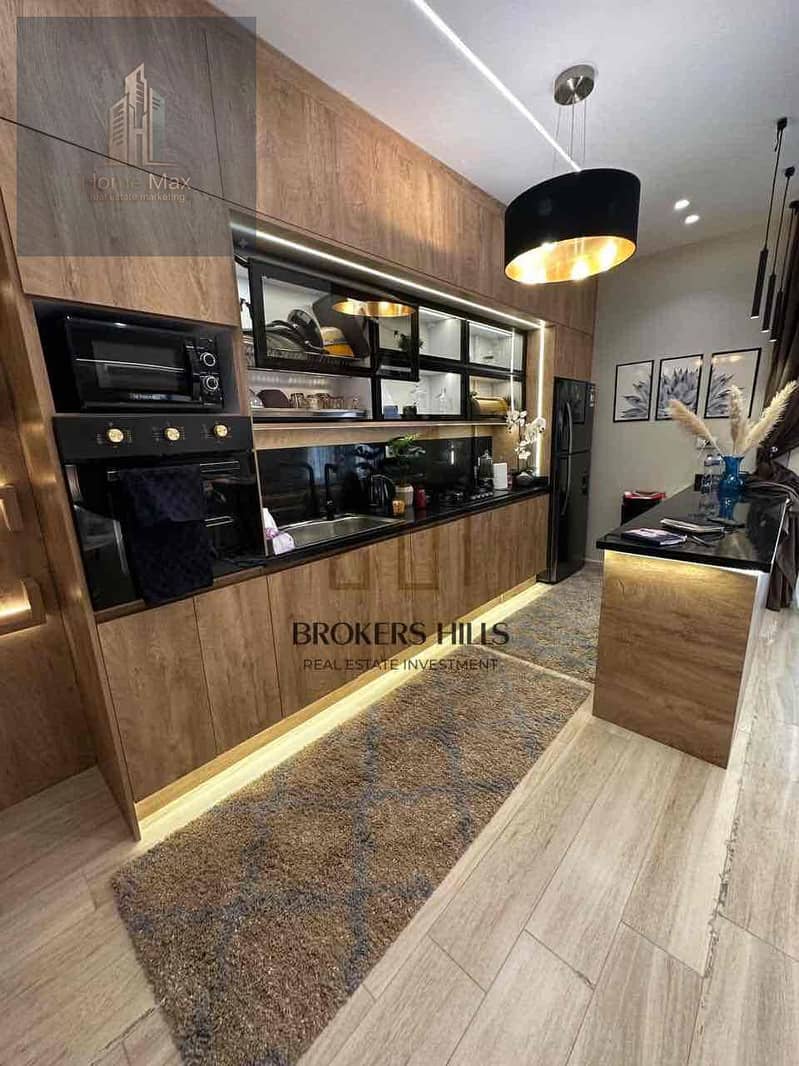 2 52029d12-f5a1-4a6e-a082-607143749d22. jpg