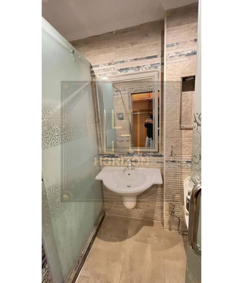 4 00bb115e-dd25-4923-9d85-e8247ef2887c. jfif. jpg