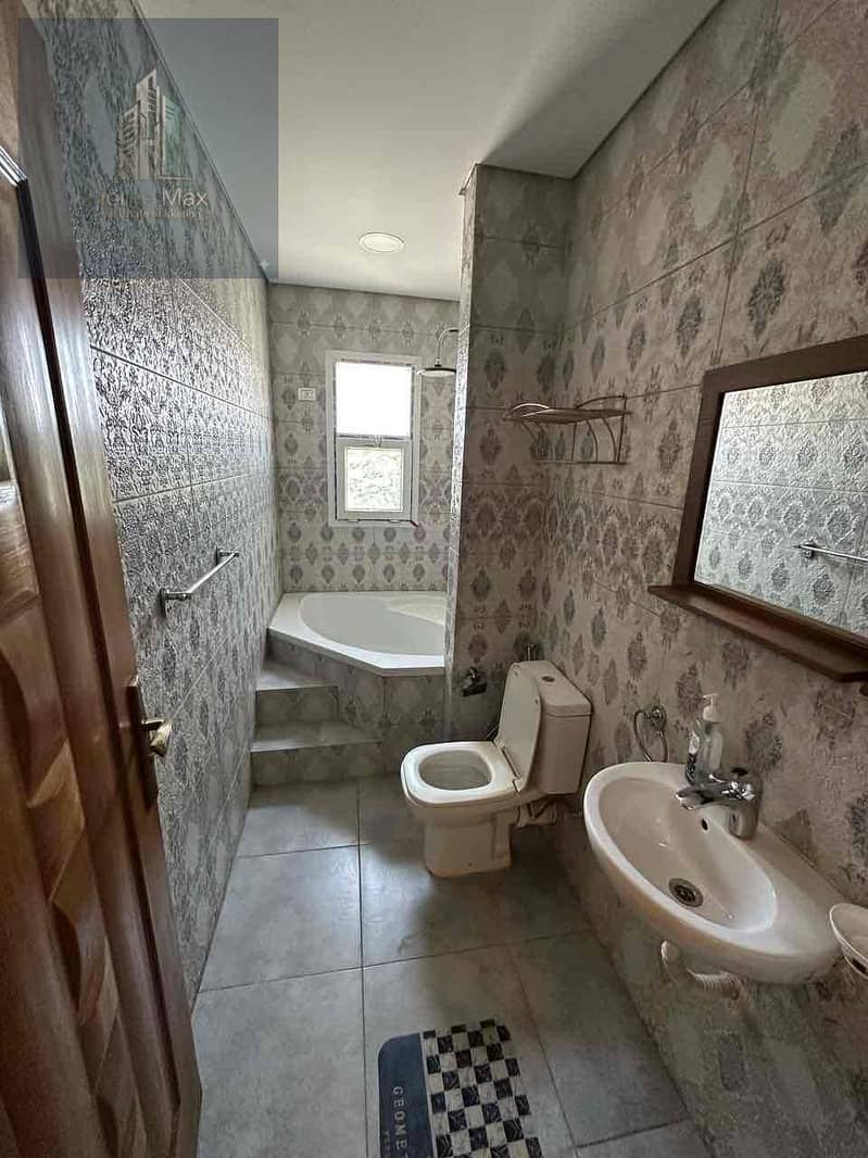 14 87d10b53-dd17-4aa7-a00f-ded5cfda0589. jpg