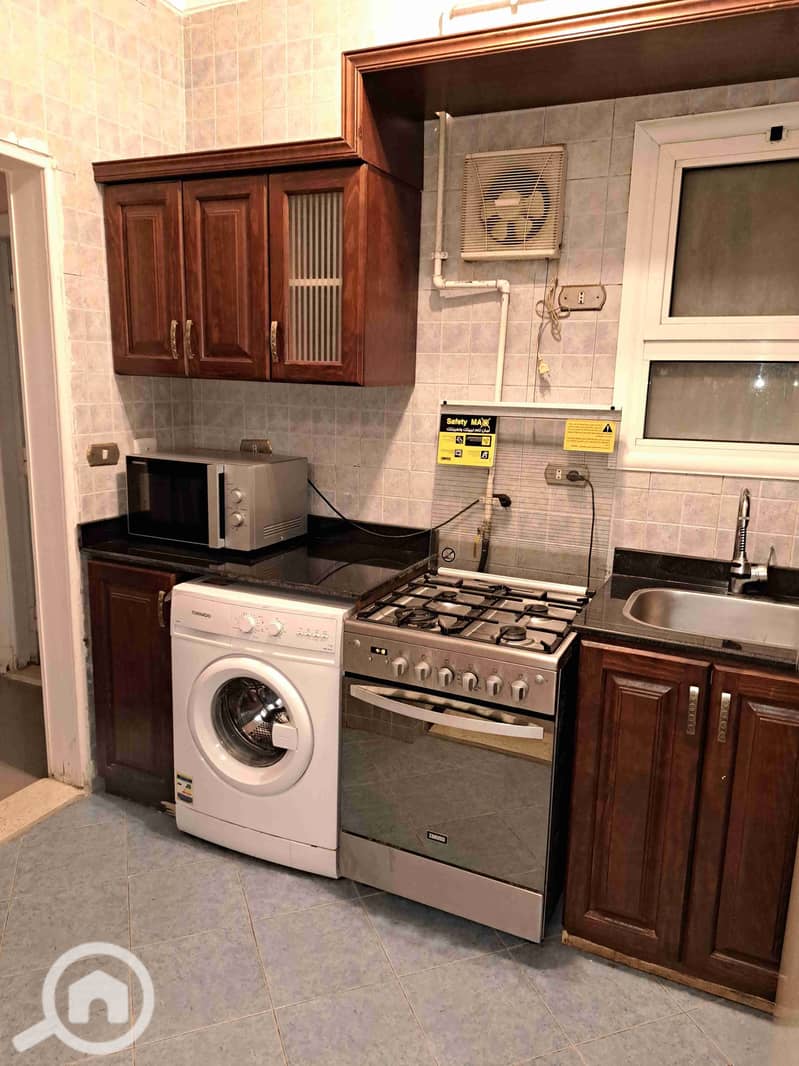 2 20250211_201155. jpg