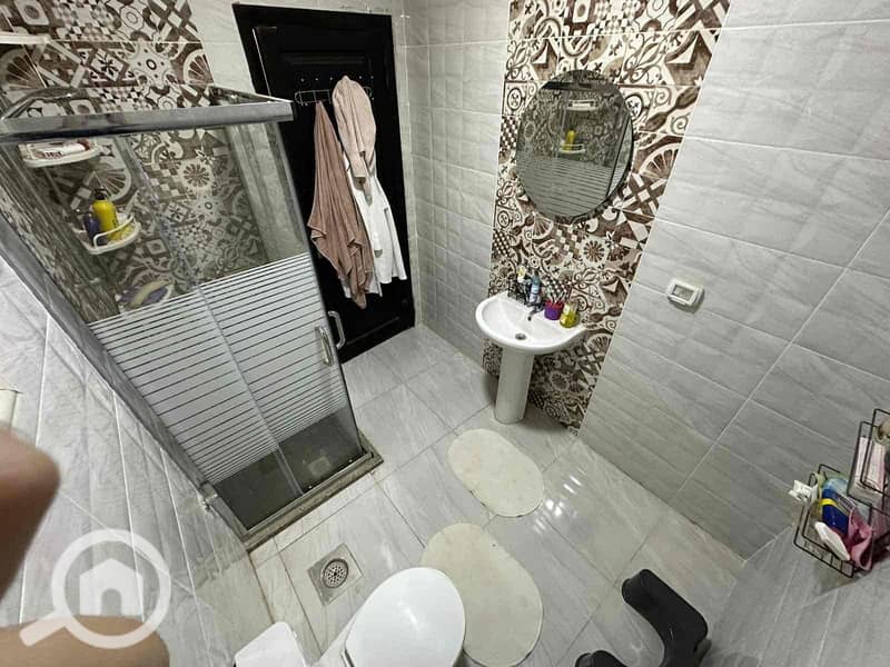 12 29a2182f-f619-4876-9369-5b18a5cba282. jpg