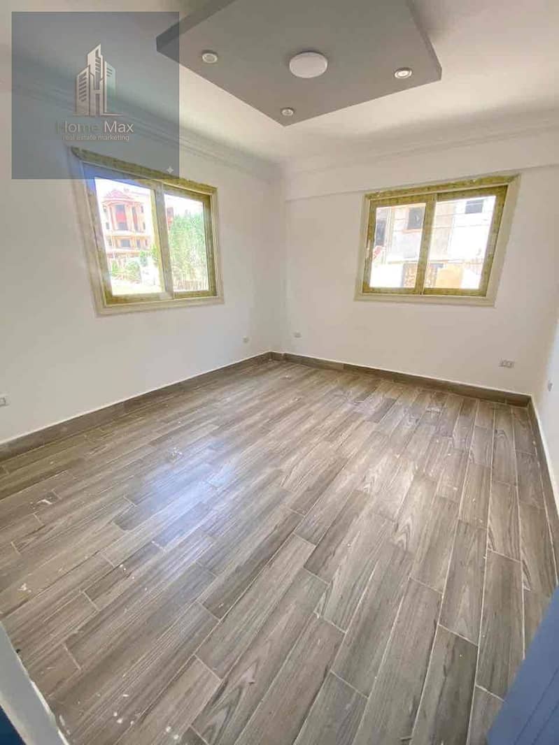 4 37fe01cc-7b27-47e4-95b3-1448dc6da1bb. jpg