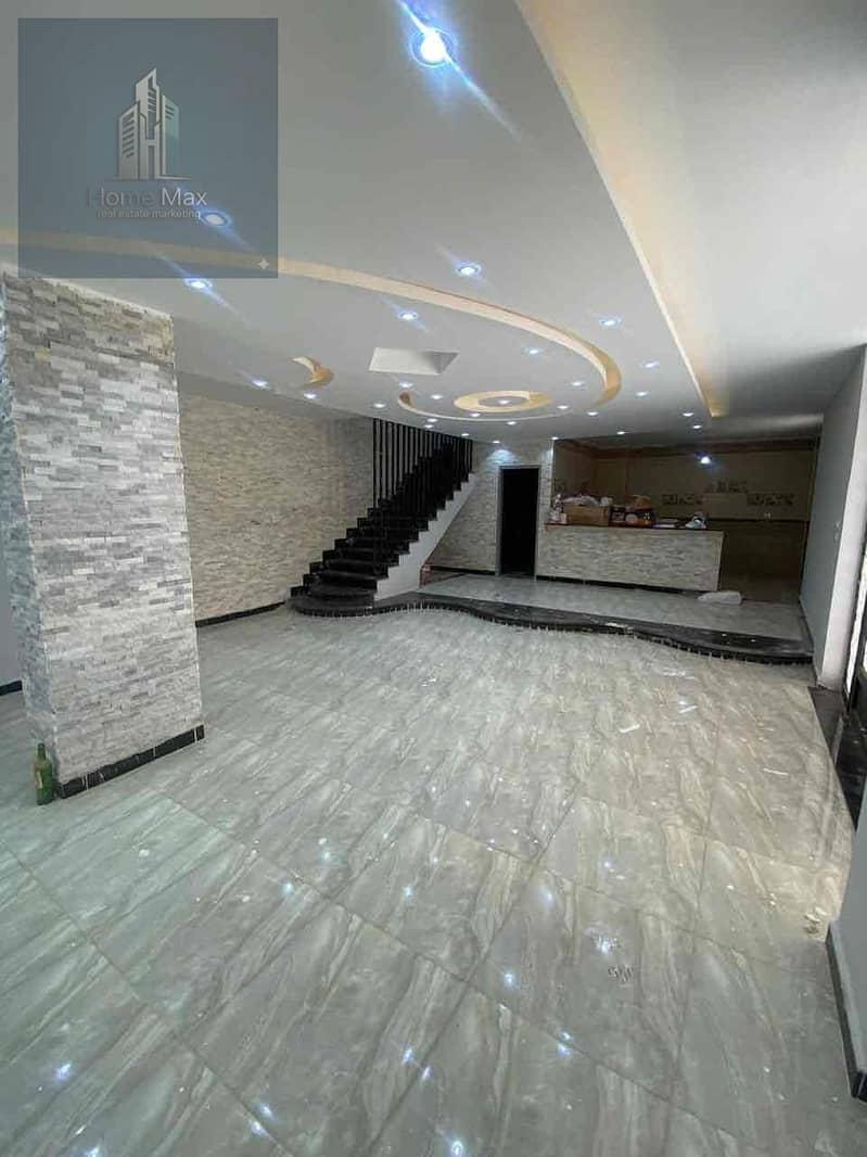 7 f56d04eb-171a-4f5d-89fa-c9abfbddaf86. jpg