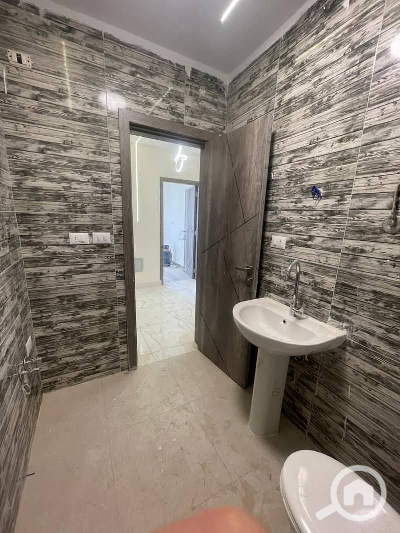 8 WhatsApp Image 2026-01-08 at 18.00. 27. jpeg