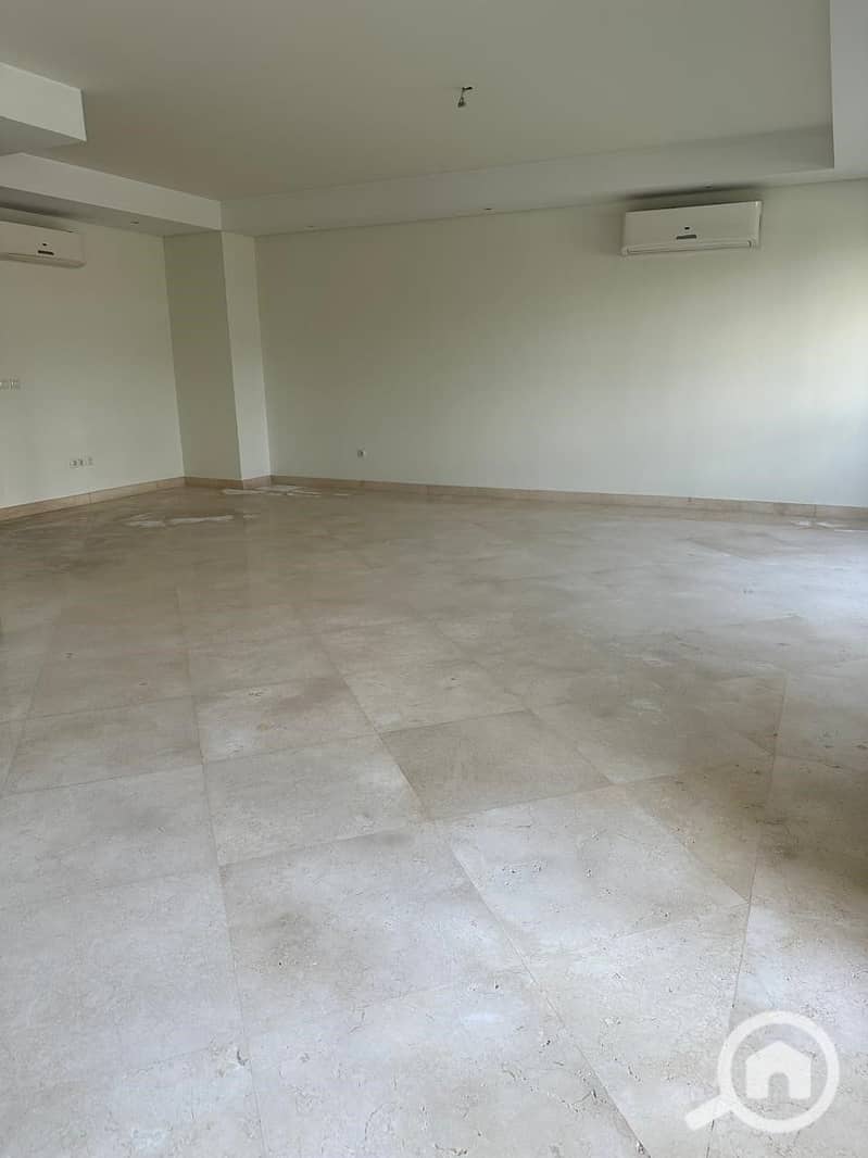 11 26d6cf3b-ac01-4211-a491-fa3c30f0bcc9. jpg