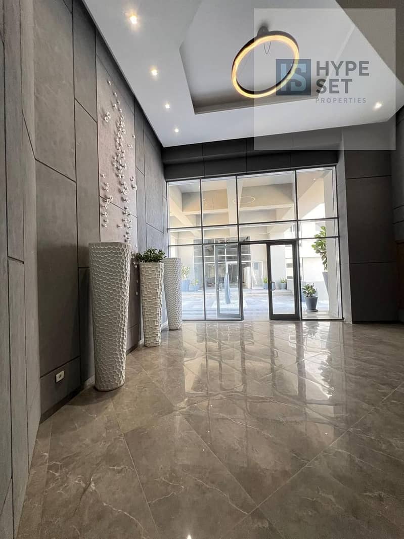 9 a297fb96-e564-4a63-aaf8-a053a8f32540. jpg