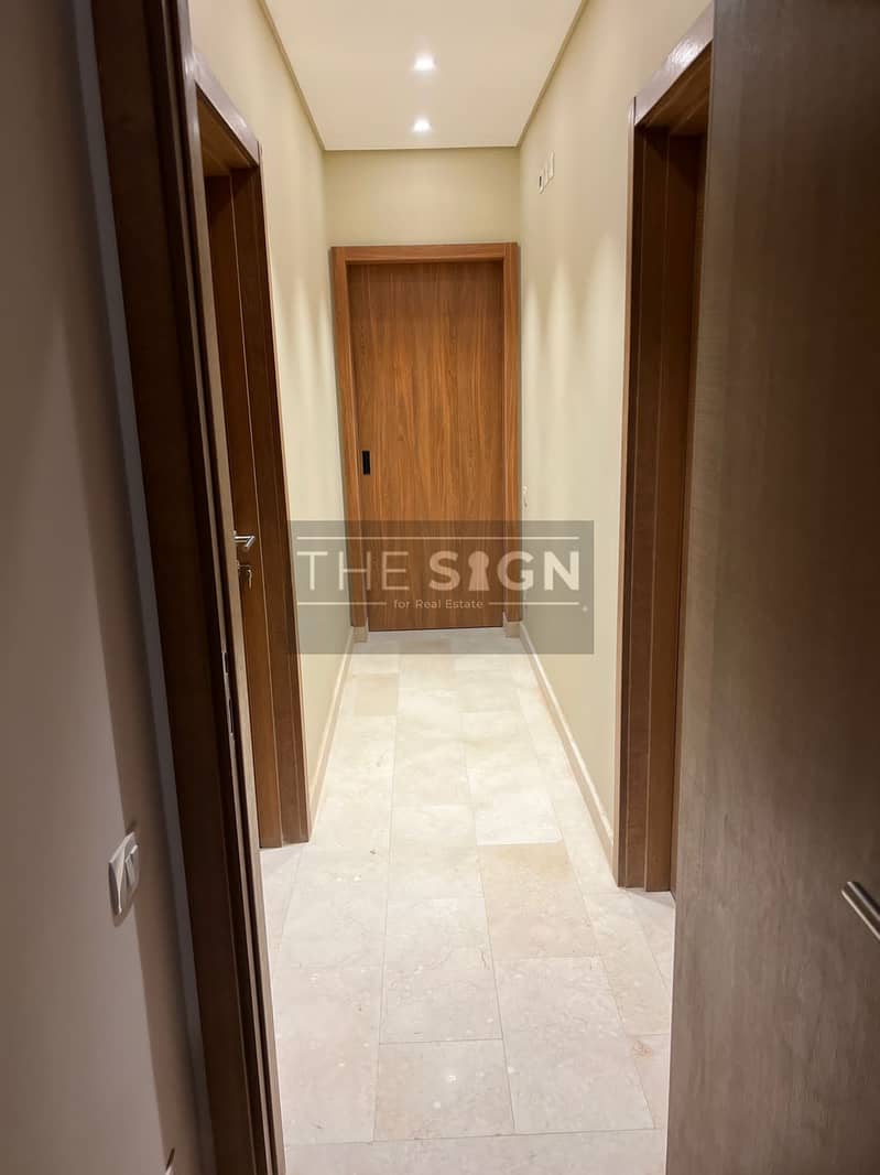 7 WhatsApp Image 2026-01-09 at 21.56. 49 (1). jpeg