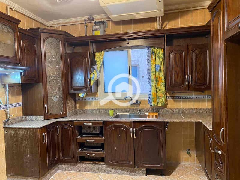 12 a6582313-1cf2-4de8-b231-42e0c58bfb41. jpg