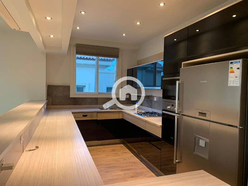 3 c1f52f62-3aef-4933-b25c-38b141b0e38e. jfif. jpg