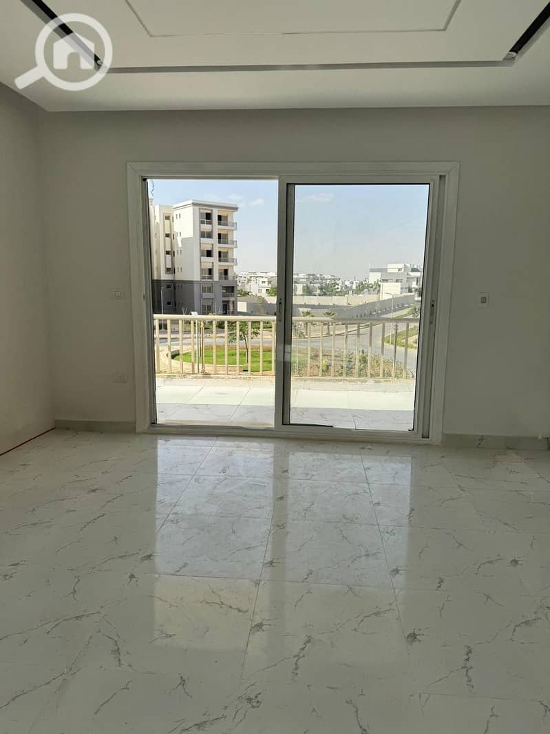 8 f1d56880-8036-4f02-b734-3fe86ed65a56. jpg