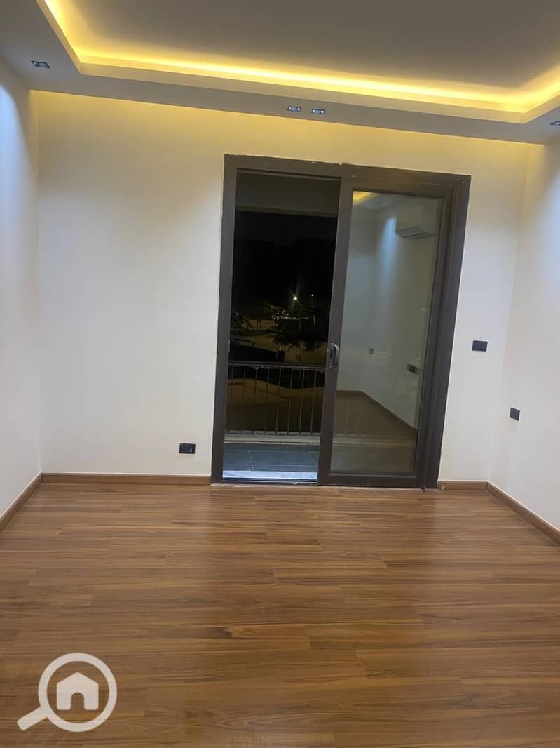 9 3b6d4f0c-0e59-4408-bf0c-26b927b66588. jpg