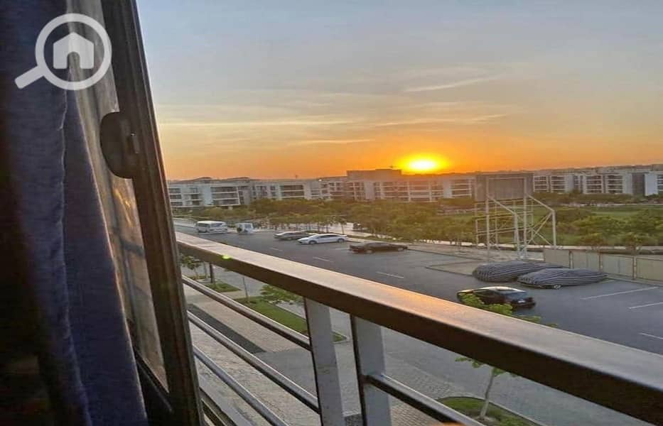 5 1a10f45d-faa5-40d4-849f-f9d745a1aeb4. jpg