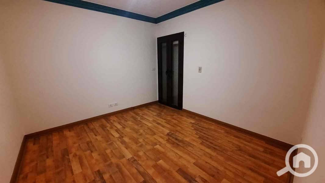 5 8c2d8445-8b4c-4859-be33-536b805df25c. jpg