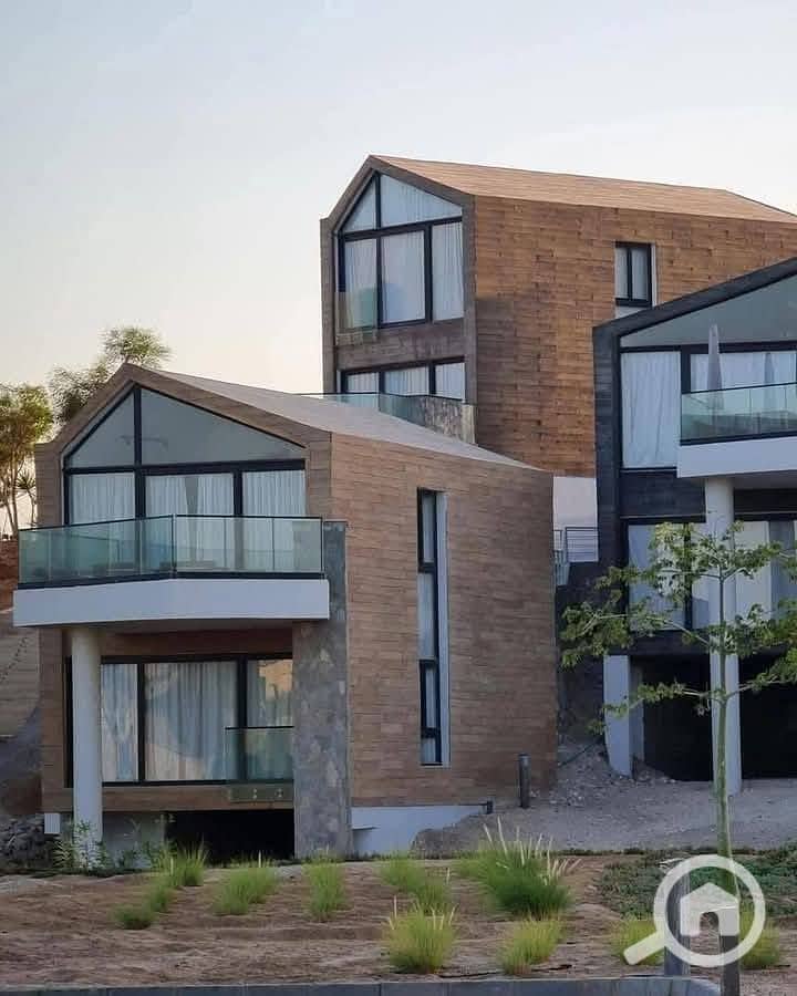 7 496937138_122173664654324160_2944518905251628662_n. jpg