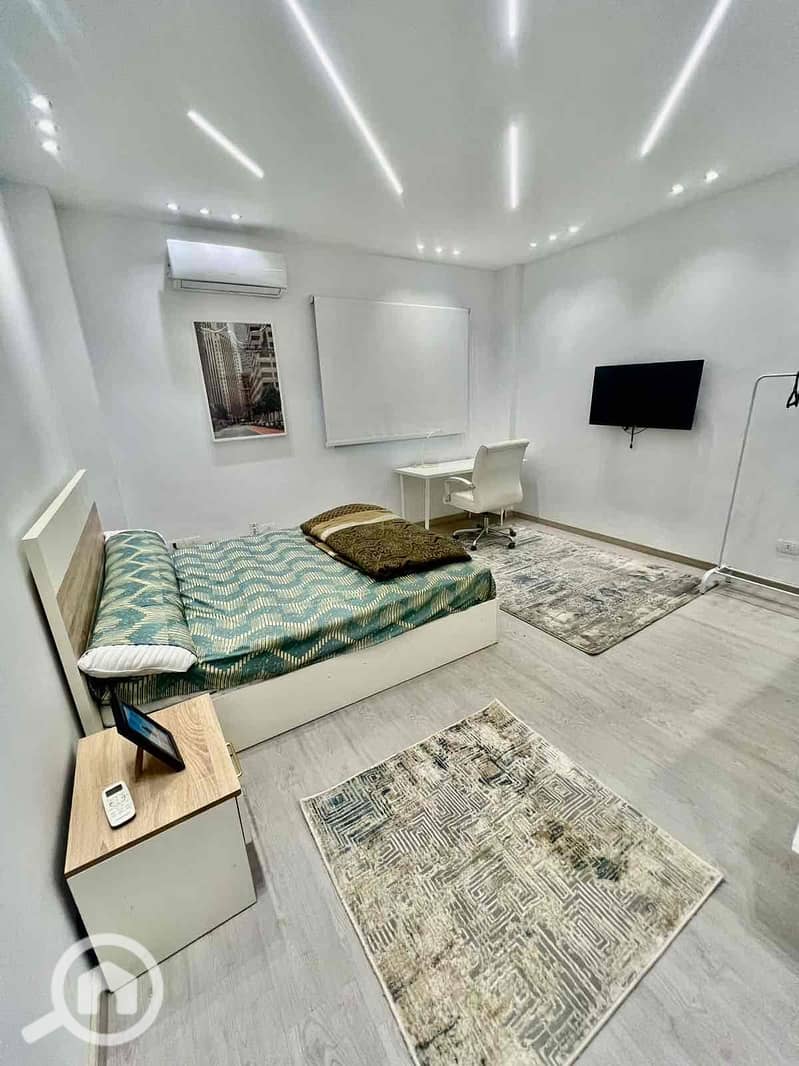 6 606f24ca-2ba5-461b-965c-accb1c7e9e1b. jpg