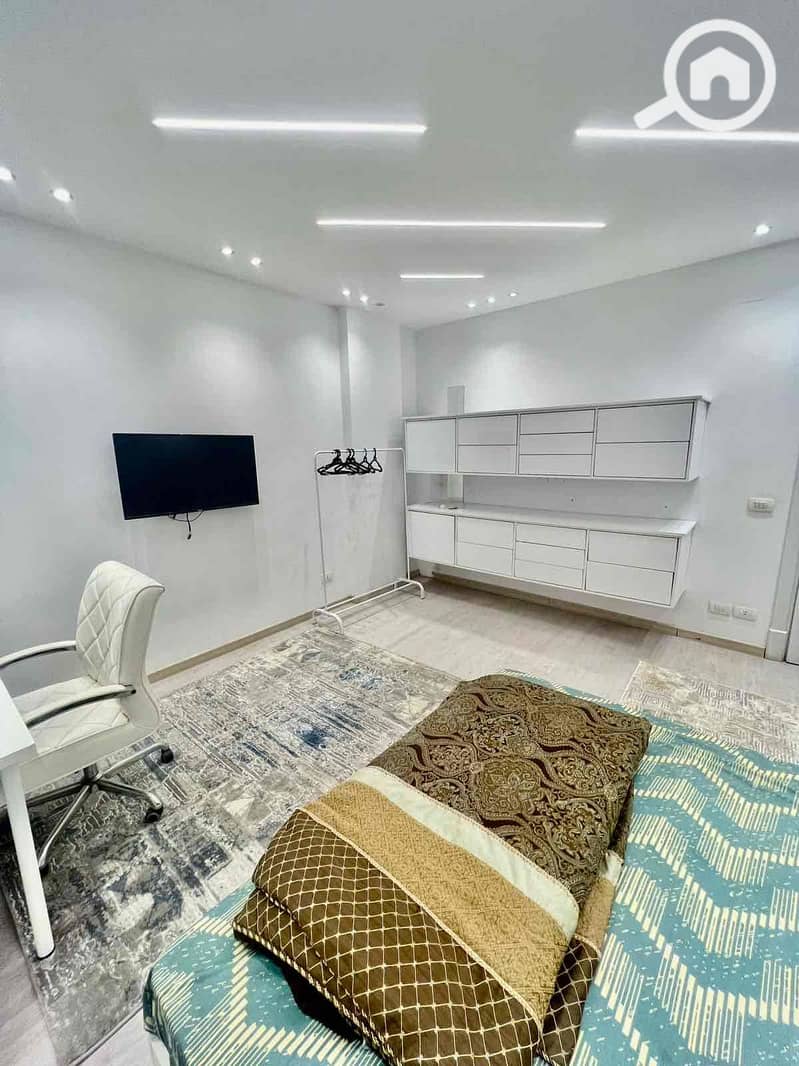 9 b0a79a85-5d47-48e5-b572-e530763b769b. jpg