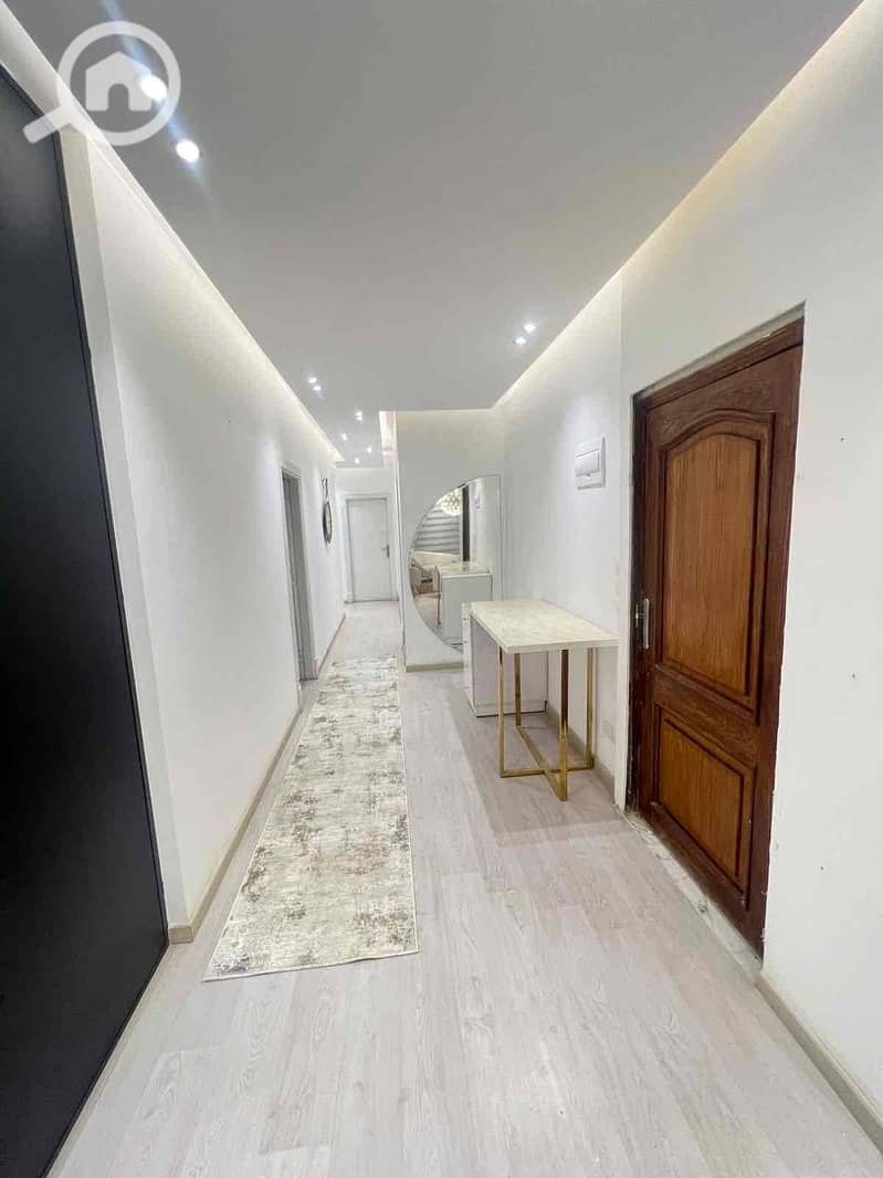 10 50008384-30c6-423a-8f78-f42072453c6c. jpg