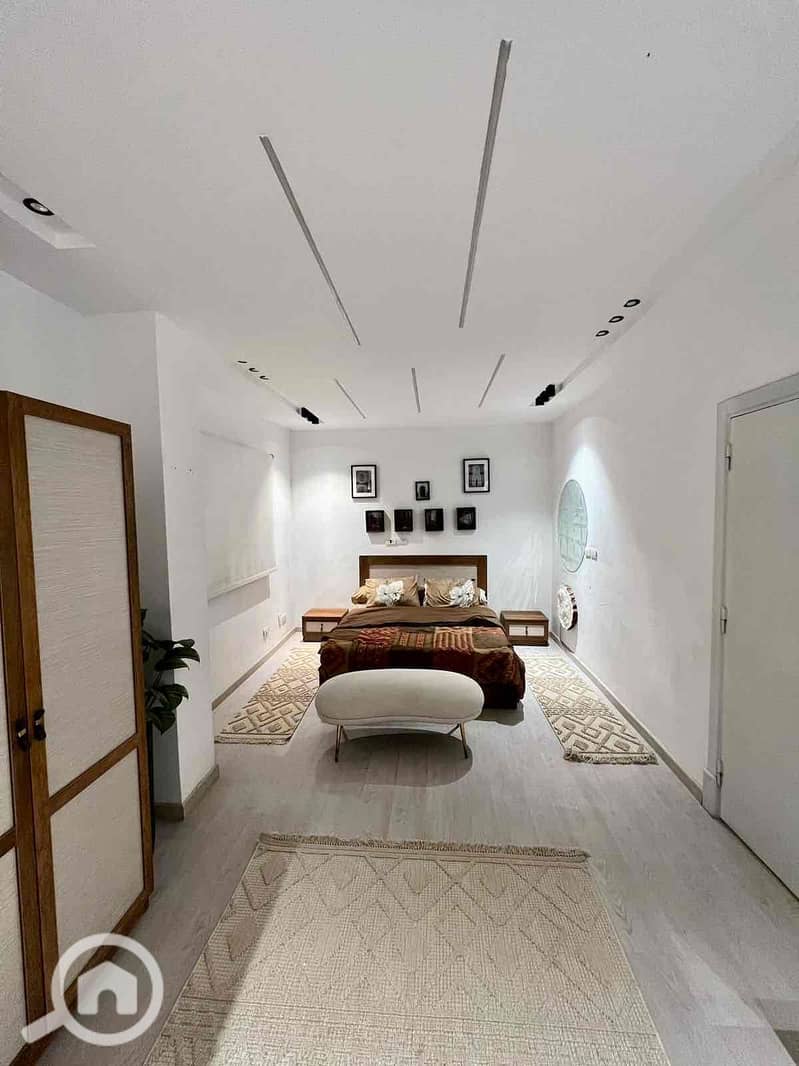 11 8417f768-66d9-47e6-924d-1f3b065a35ec. jpg