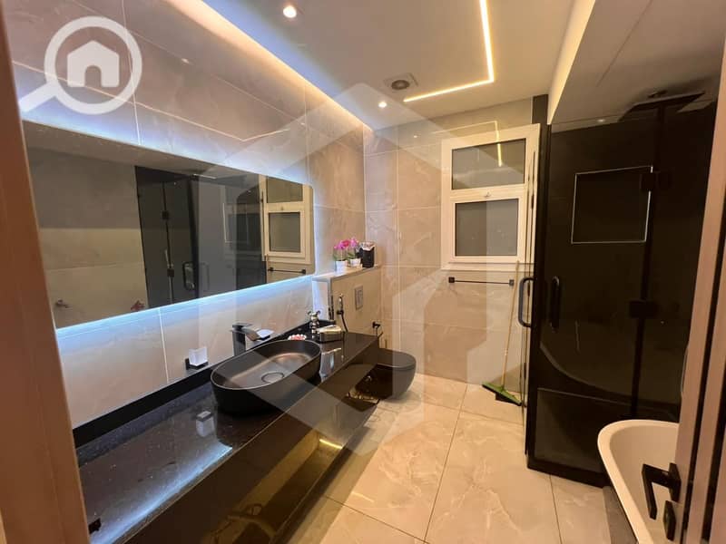 16 Palm Valley 16. jpg