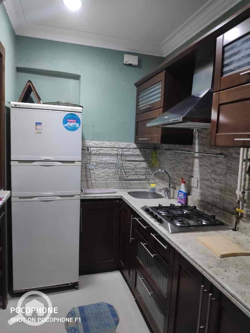 8 594e07eb-6da7-4912-8f7a-d22c61671ec5. jpg