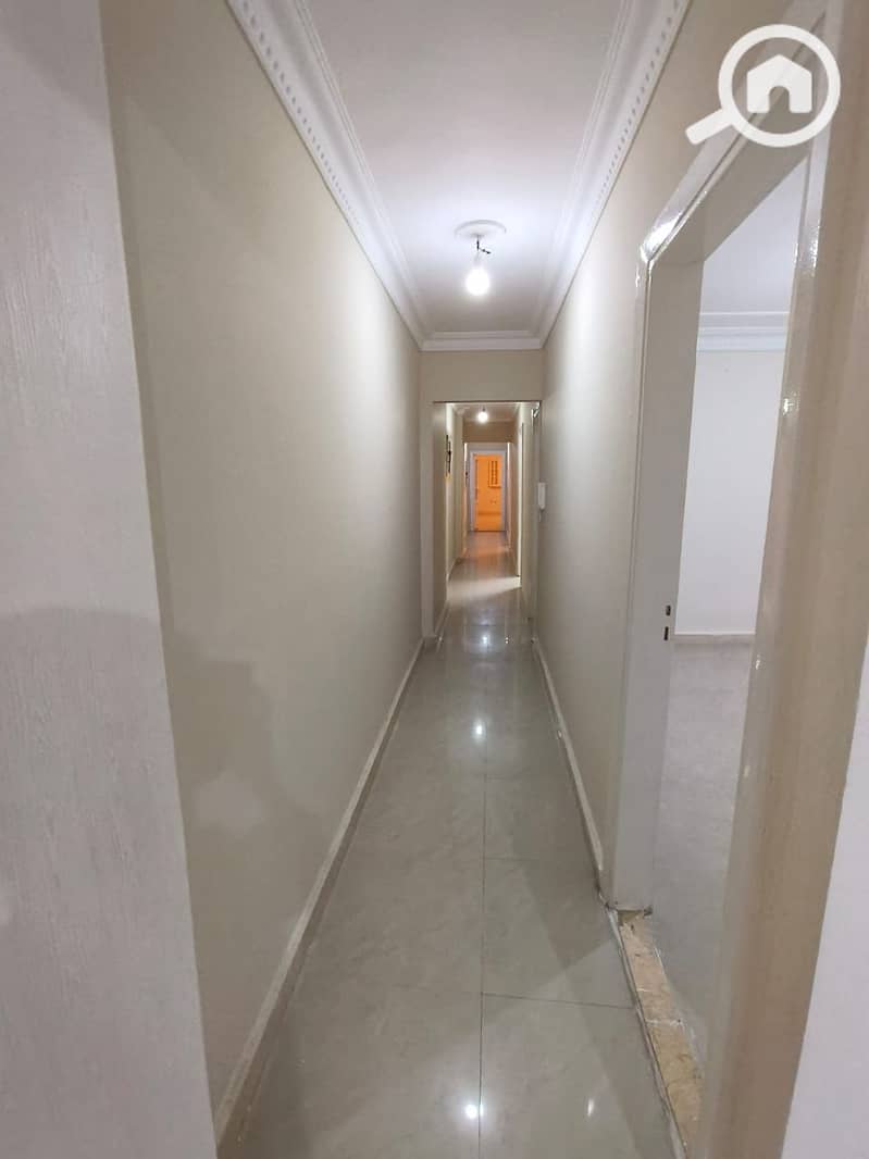 6 244dc997-bb0b-41d9-85a6-9955c3b3e636. jpg