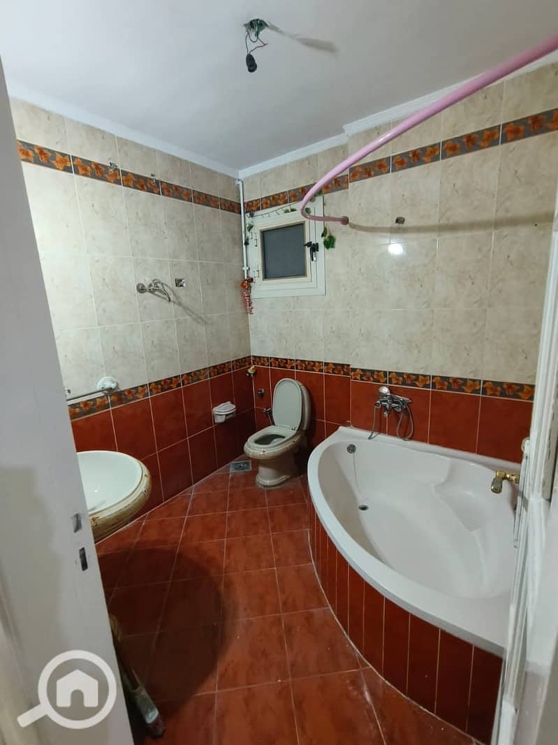 8 b2845994-303c-48af-a2a3-257e0d507bef. jpg