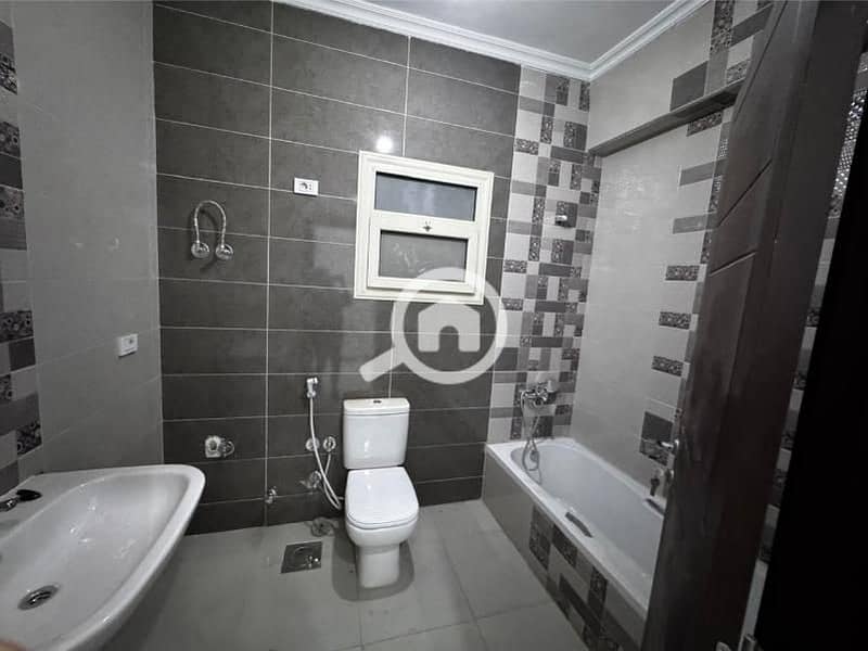 7 30c3b03a-9d47-4e9e-b4aa-d9ca5f1216db. jpg