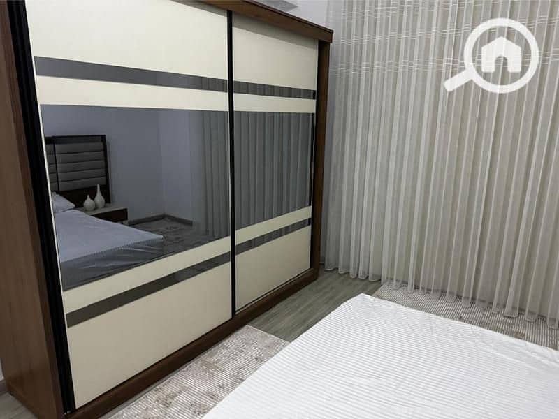 8 499d8665-a1a9-4dae-82bb-69a4c0b19842. jpg