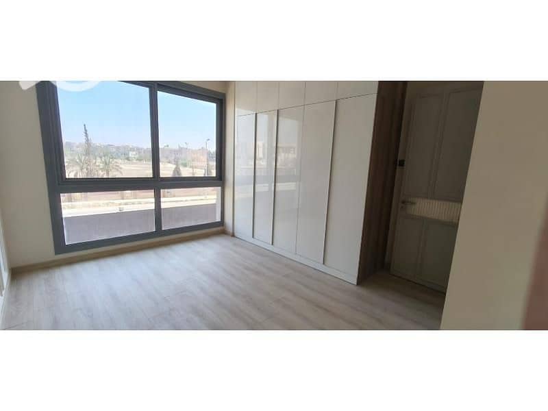 2 0cb22fc1-8c2f-4199-9dda-d22f11eb56a0. jpg