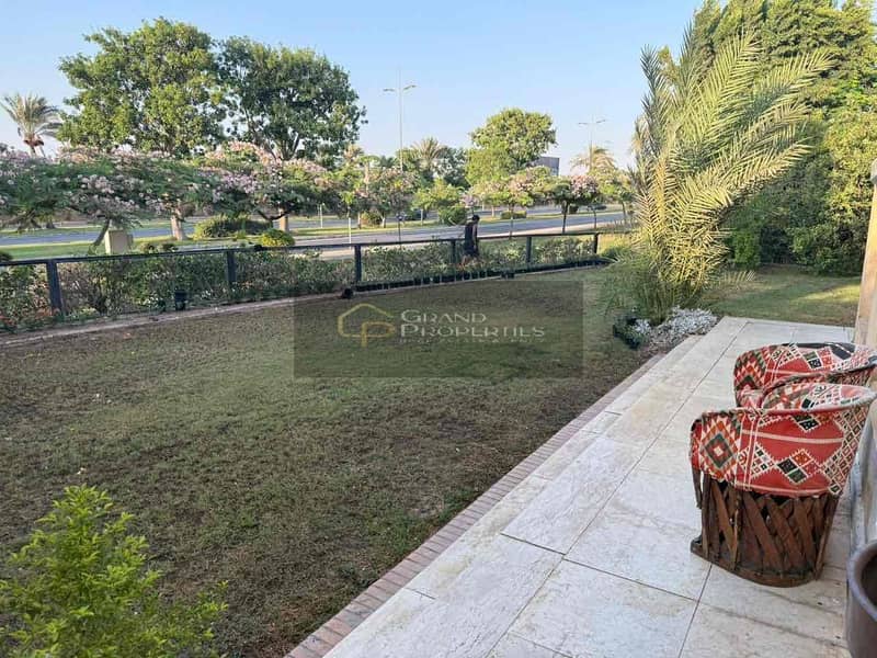 7 b0f4ff1f-e371-4644-8cd1-2504d7060ae2. jpg