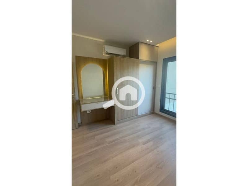 7 11742cba-5c2d-4589-982a-d21a6236b20e. jpg