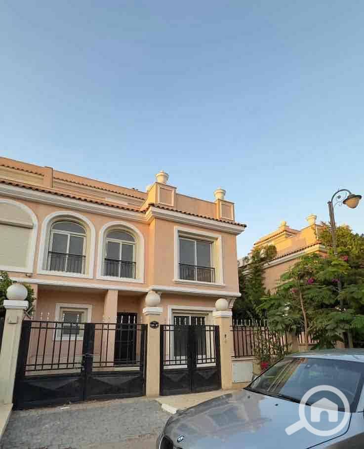 10 d2742669-a820-49df-a372-1350f268b42a. jpg