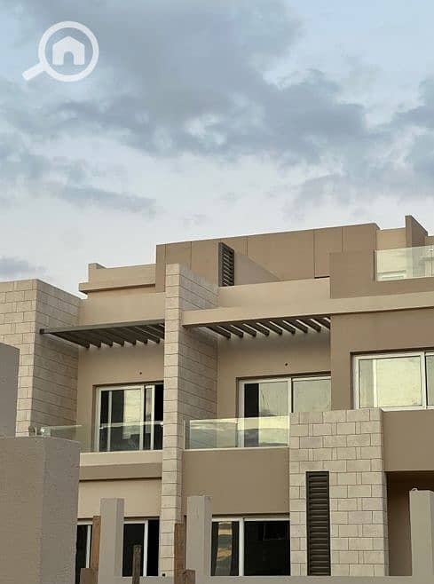 13 Screenshot_9-1-2026_133421_ - Copy. jpeg