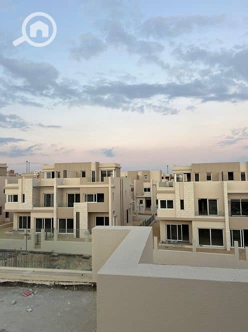 14 Screenshot_9-1-2026_133454_. jpeg