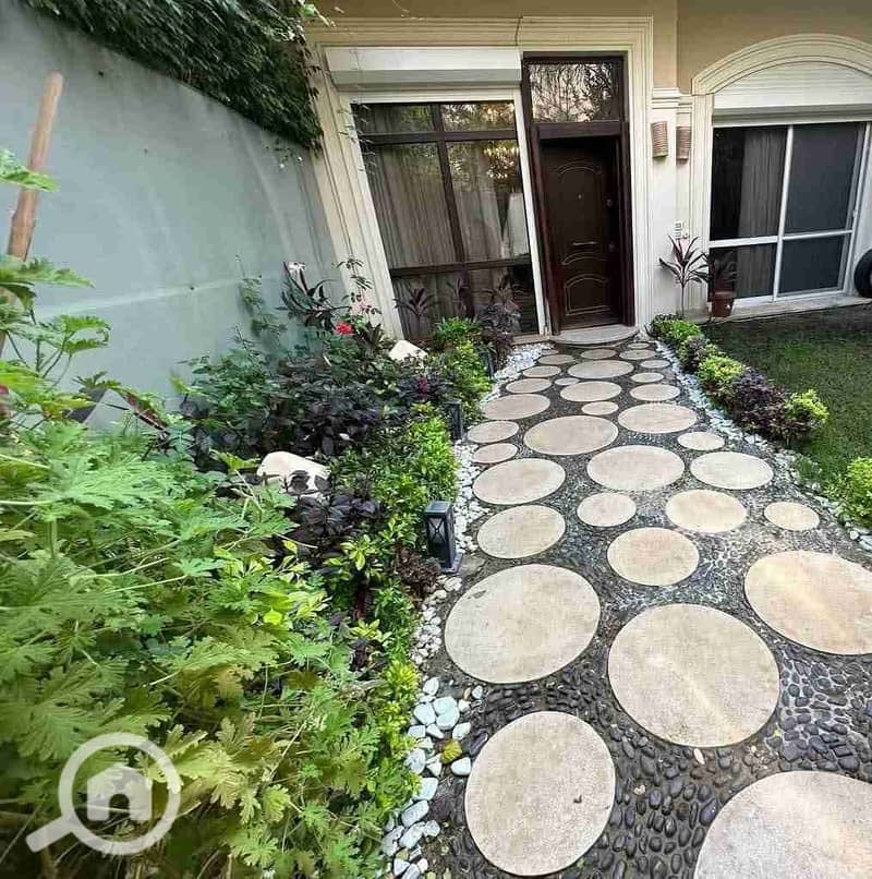 1000657021. jpg 1000657021. jpg