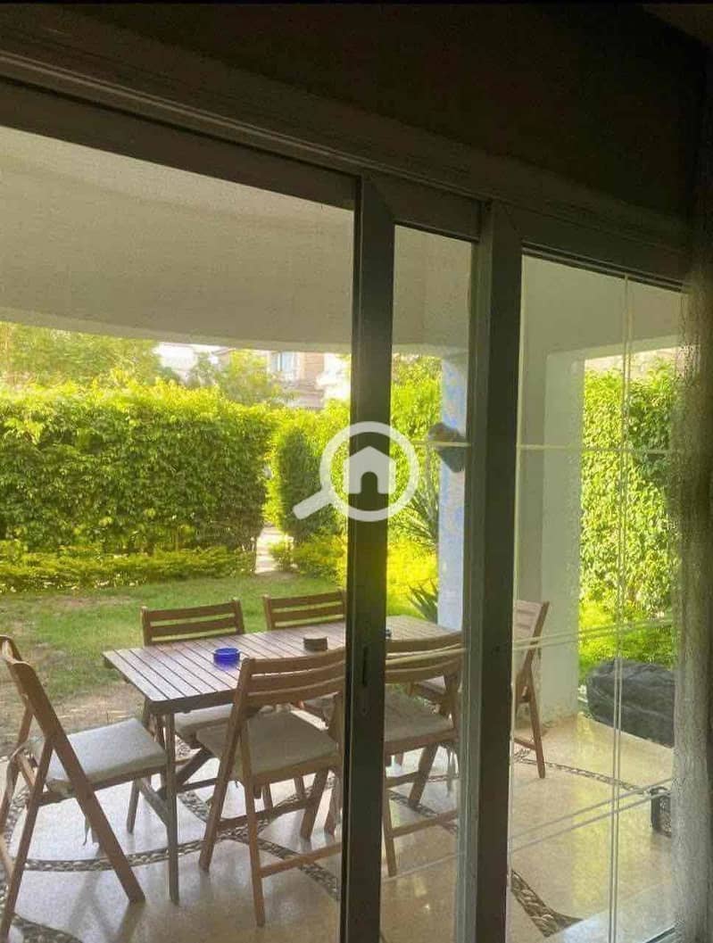 2 4d343dce-f4a1-458b-a5c5-f8783f0e67b2. jpg